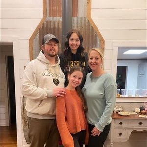 Meet your Posher, Misti